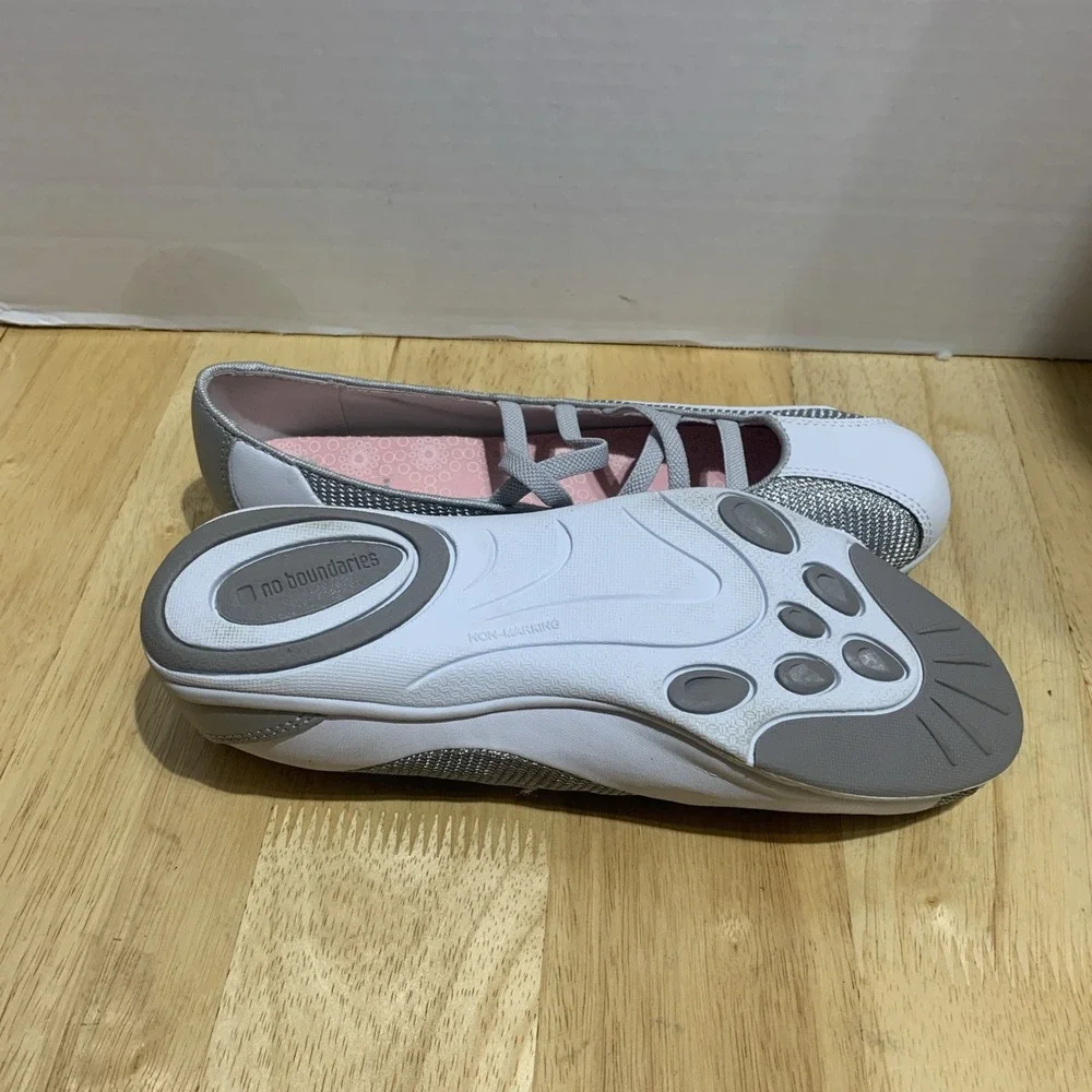 No Boundaries Champ  Women's Slip On Casual  Loafers White Size 7‎